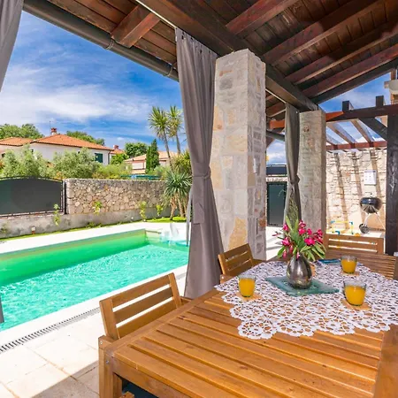 House Seascape Ii With Heated Pool Near The Sea * Malinska
